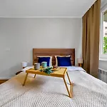 Saska Kepa - Vistula Nearby - By Rentujemy Apartmán